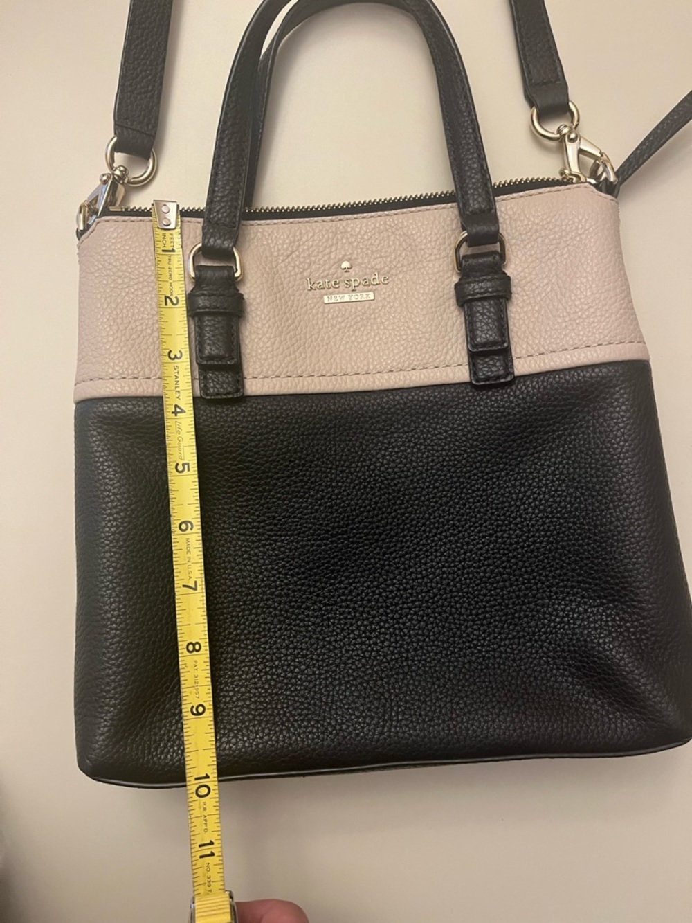 kate spade Two-Tone Black and Cream Crossbody Bag - Picture 10 of 10
